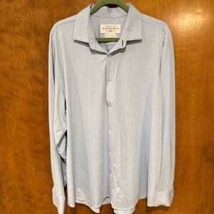 Mizzen+Main Sky Blue Casual Button Down Shirt